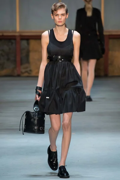 Look 26